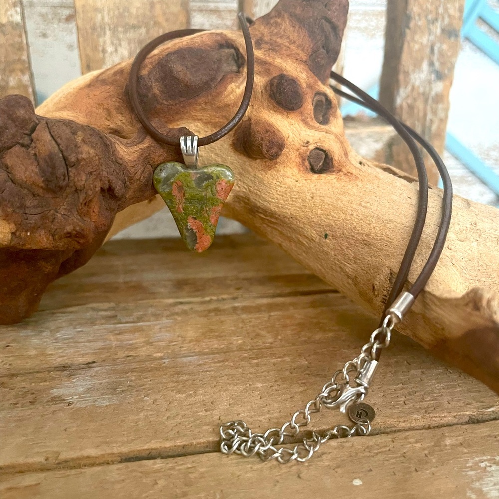 Adjustable Sterling Silver Tribal Horse Agate stone pendant on Leather Cord